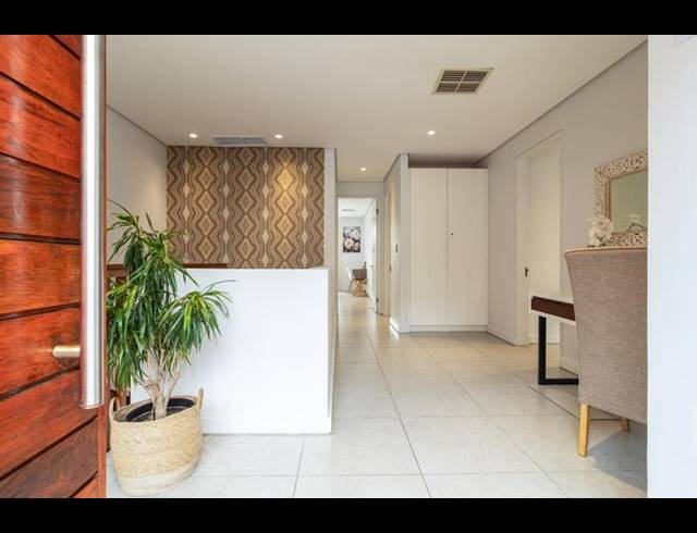 3 BEDROOM TOWNHOUSE FOR SALE IN ZIMBALI ESTATE